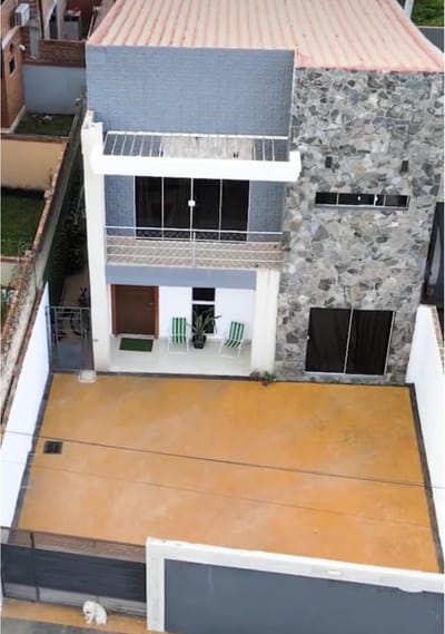 Vendo casa en Mariano Roque Alonso Barrio San Blas tiene un depa independiente 