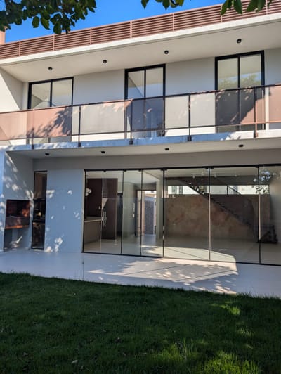 VENDO DÚPLEX ZONA CONMEBOL C/FINANCIACIÓN PROPIA