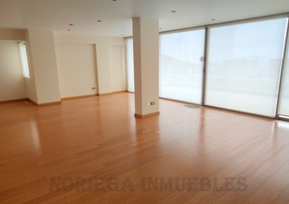 Casuarina AO:423 m2 + 3 Cocheras + Depósito. US$ 525,000.-