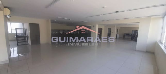 Amplia Oficina para Alquiler en Cercado de Lima