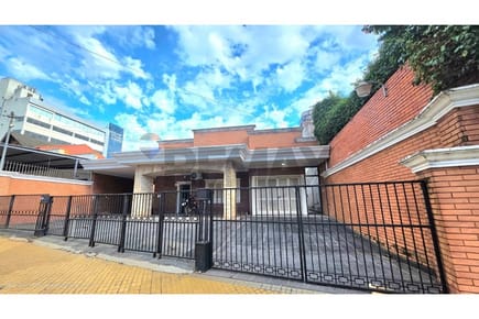 VENTA CASA Barrio Las Mercedes