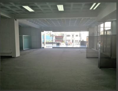 ALQUILO LOCAL COMERCIAL EN CORAZON DE JAVIER PRADO - FRENTE AL CINE ORRANTIA 