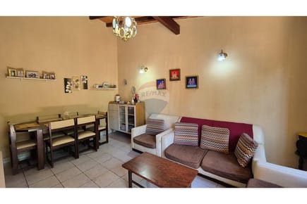 VENDO CHALET EN RECOLETA IDEAL PARA OFICINA O NEGOCIO