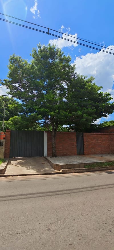 CASA EN VENTA de 4 Habitaciones    SAN LORENZO LAURELTY