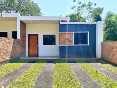 VENDO CASA MODERNA EN LUQUE BARRIO MARIN CAAGUY