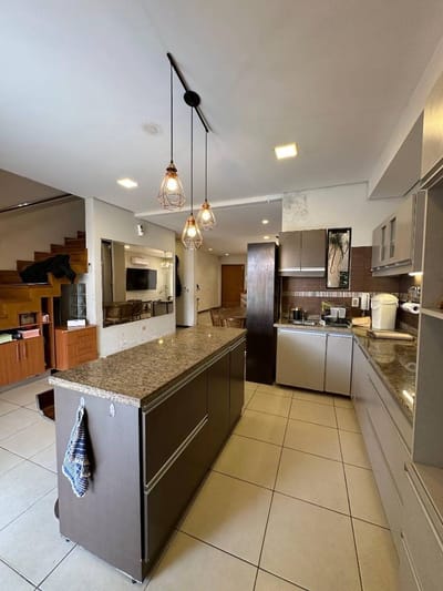 VENTA DE DUPLEX EN BARRIO LAS GOLONDRINAS - LOMA PYTA 