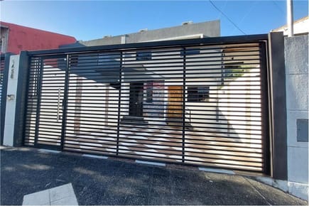DUPLEX CON PATIO A ESTRENAR EN LAMBARÉ