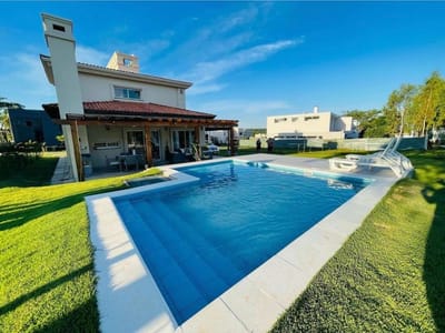 AQUA VILLAGE - EN VENTA CASA DE 3 DORMITORIOS 