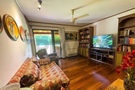 HERMOSA CASA EN VENTA EN CARMELITAS ASUNCION 