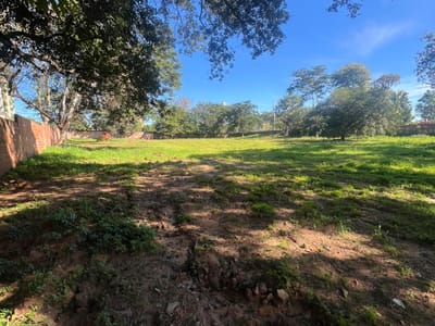 Alquilo terreno de 6800m2 sobre Primer Presidente!