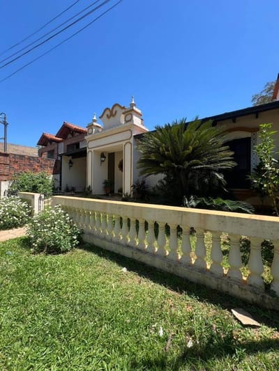 CASA EN ALQUILER A 2 CUADRAS DE MOLAS LOPEZ