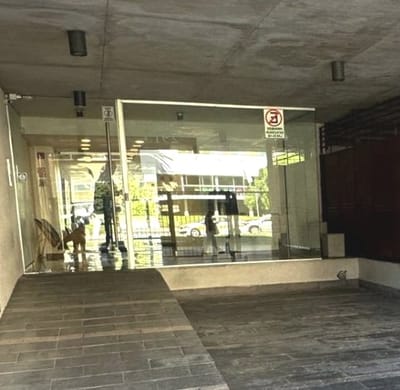 Empresa Consultorio Estudio Vivienda 100M con doble acceso independiente