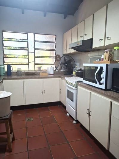 OFERTA CASA EN SAJONIA ZONA ESTADIO DEFENSORES DEL CHACO
