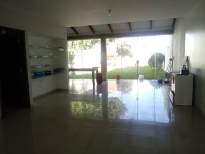 GRUPO BELLO B.R VENDE HERMOSA CASA EN ZONA NORTE 5 ANILLO