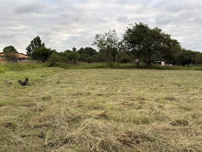 VENDO TERRENO EN ESQUINA EN LUQUE CUARTO BARRIO