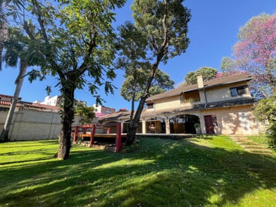 VENDO HERMOSA CASA EN RECOLETA
