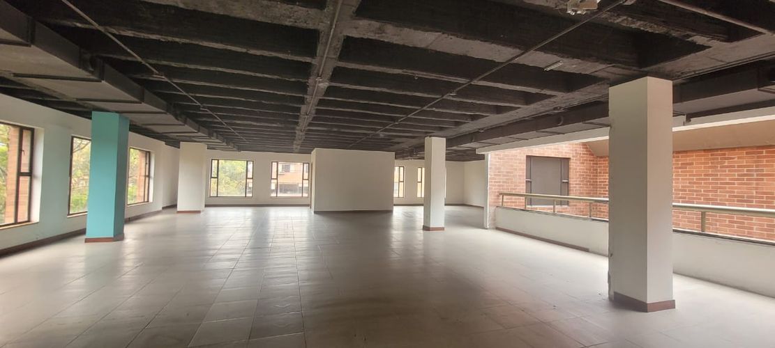 Edificio en arriendo en Chico norte, Bogotá - Miniatura 3