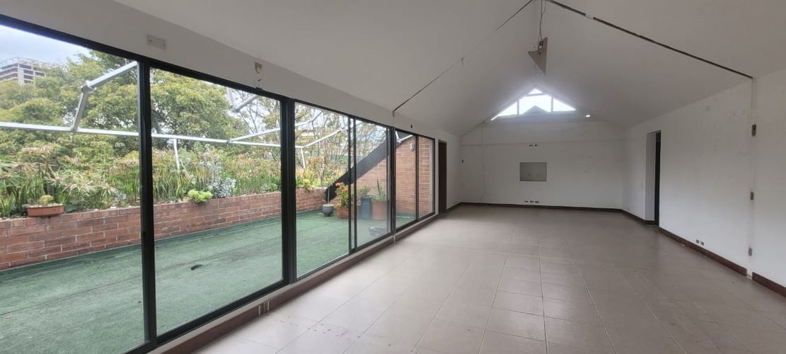 Edificio en arriendo en Chico norte, Bogotá - Miniatura 4