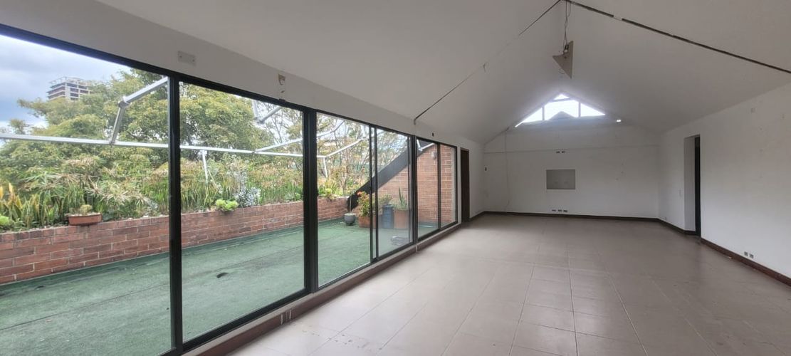 Edificio en arriendo en Chico norte, Bogotá - Miniatura 8
