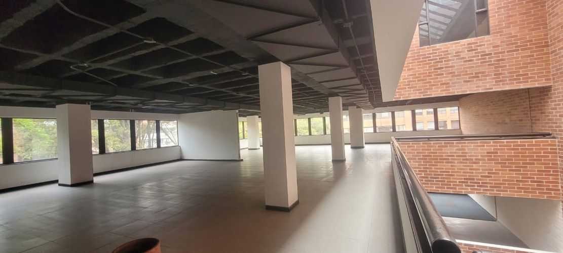 Edificio en arriendo en Chico norte, Bogotá - Miniatura 10