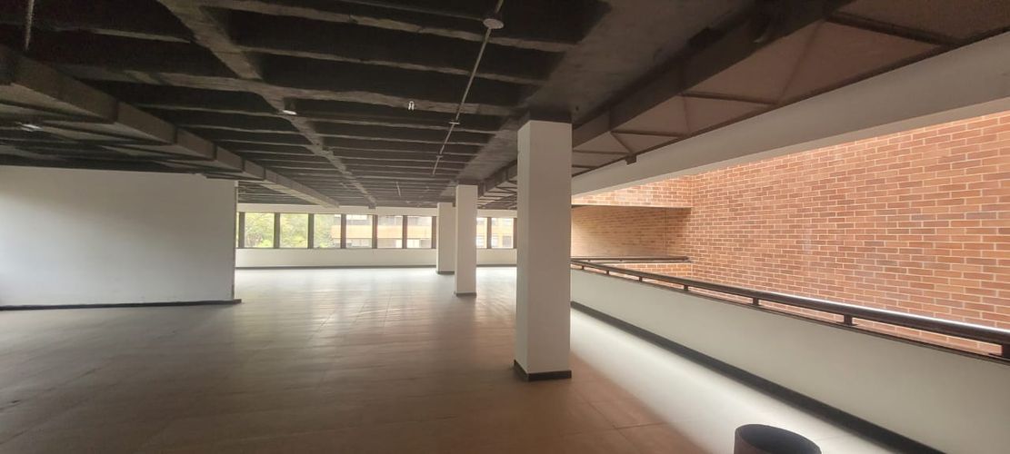 Edificio en arriendo en Chico norte, Bogotá - Miniatura 12