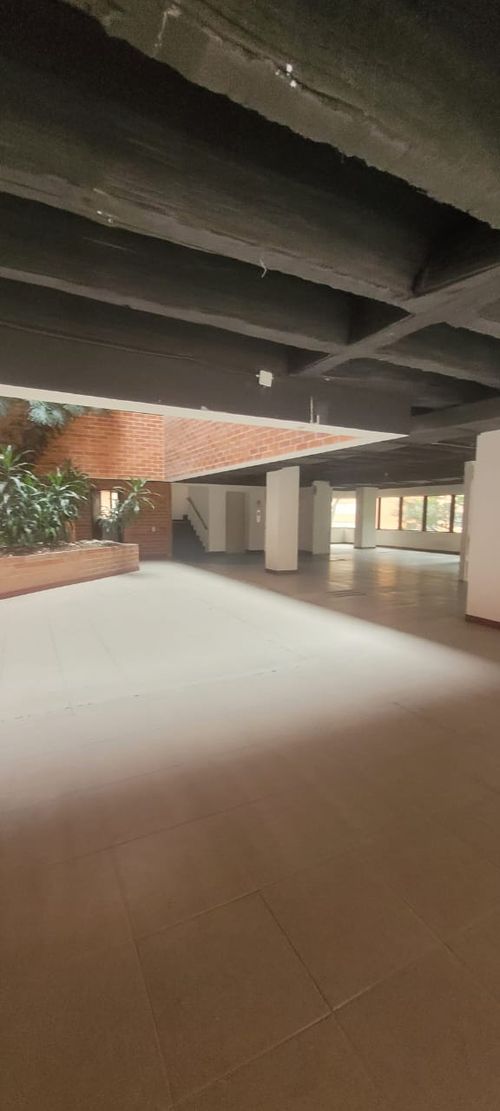 Edificio en arriendo en Chico norte, Bogotá - Miniatura 19
