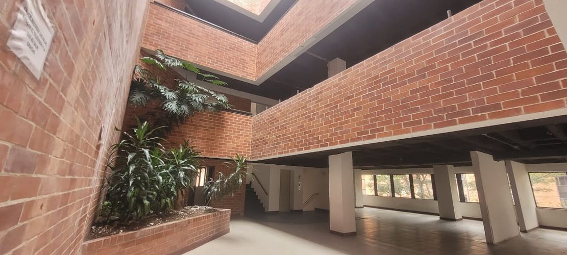 Edificio en arriendo en Chico norte, Bogotá - Miniatura 20