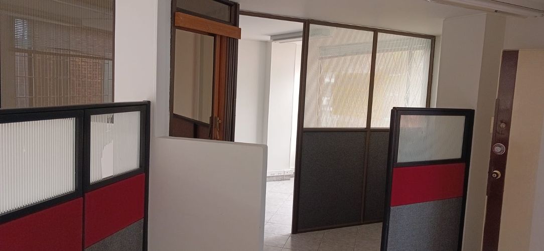 Oficina en arriendo en Andes norte, Bogotá - Miniatura 3