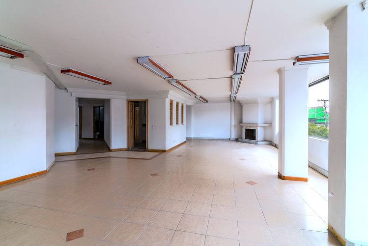 Edificio en  Venta en Santa bibiana, Bogotá - Miniatura 2