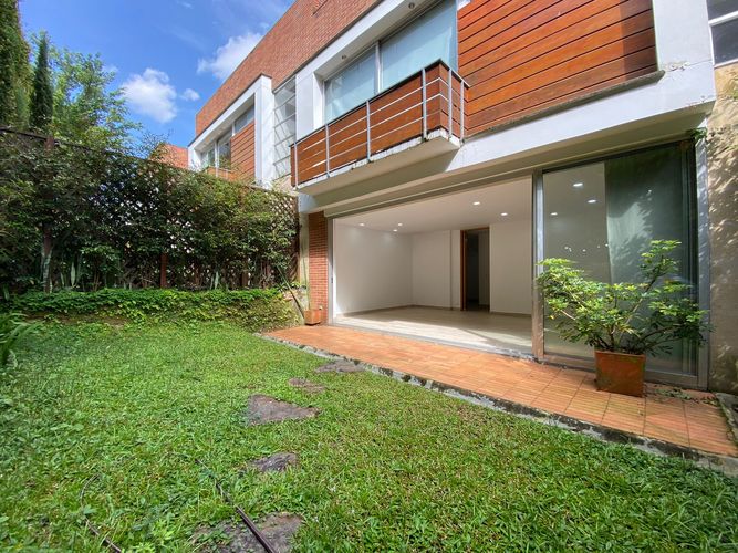 Casa en  Arriendo en Los balsos no.2, Medellín - Imagen 1