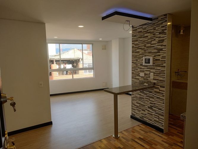 Apartamento en  Venta en Santa Rosita, Bogotá - Miniatura 2