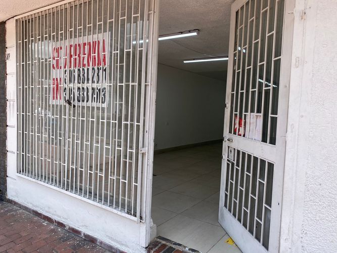 Local en  Arriendo en Bogotá, d.c., Bogotá - Miniatura 2