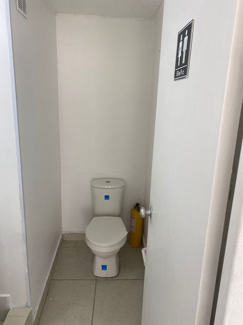 Local en  Arriendo en Bogotá, d.c., Bogotá - Miniatura 4