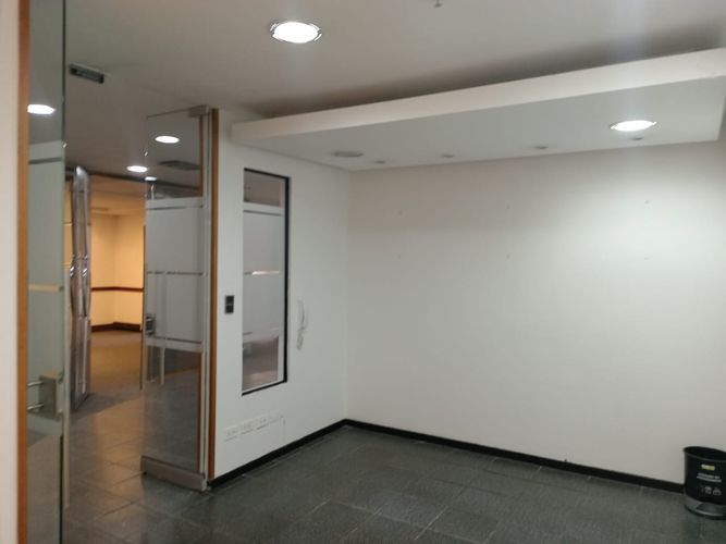 Oficina en  Arriendo en Santa Ana Centro Comercial Boutique, Bogotá - Miniatura 6