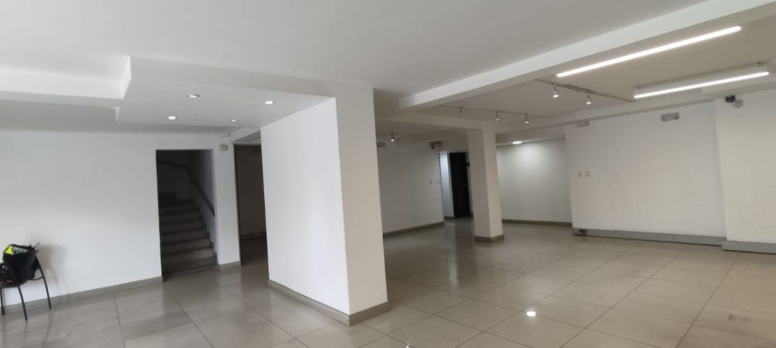 Edificio en  Arriendo en Barrios Unidos, Bogotá - Miniatura 8
