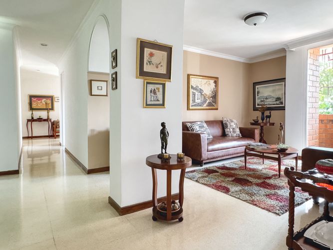 Apartamento en  Venta en Belén, Medellín - Miniatura 2
