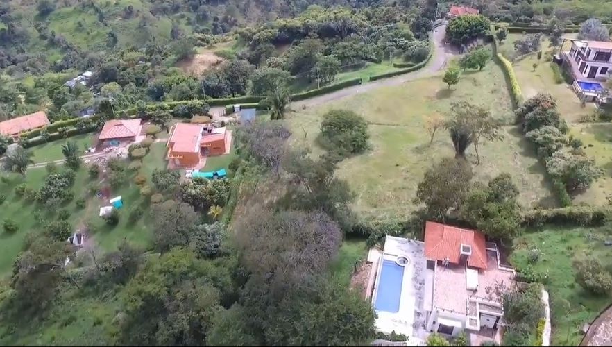 Finca en  Venta en La mesa - Miniatura 2