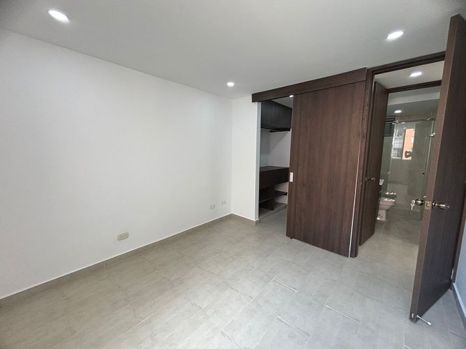 Apartamento en  Venta en Valle del Lili, Cali - Miniatura 4