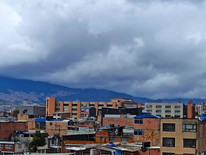 Edificio en venta en Kennedy Central, Bogotá - Miniatura 2