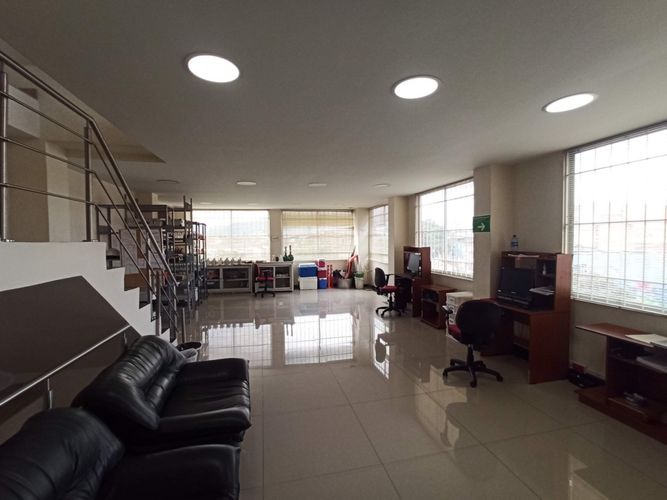 Edificio en venta en Kennedy Central, Bogotá - Miniatura 11