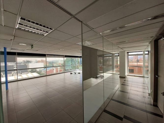 Edificio en  Arriendo en La porciuncula, Bogotá - Miniatura 3