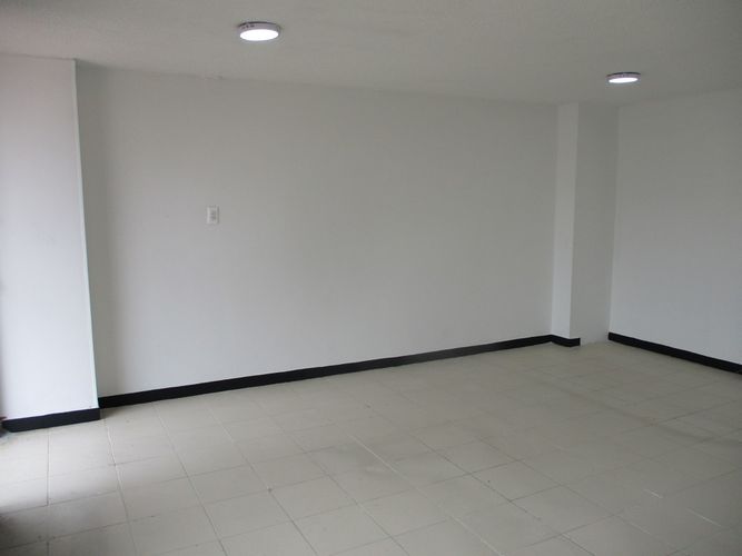 Local en arriendo en Engativá, Bogotá - Miniatura 5