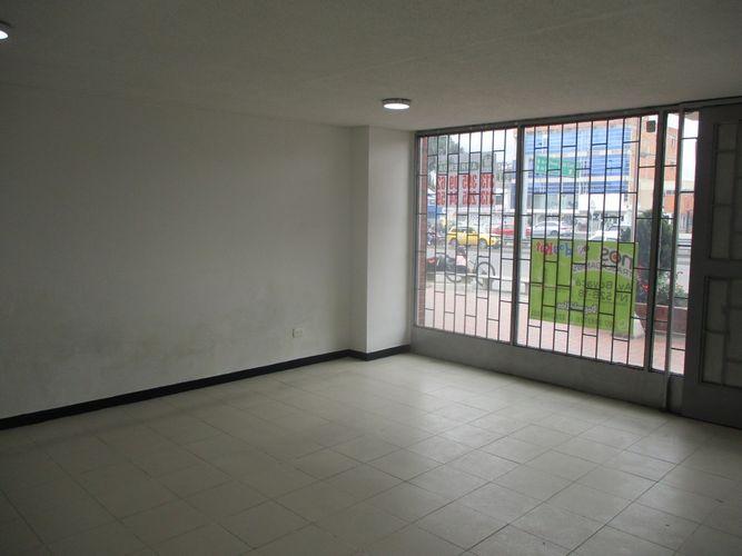 Local en arriendo en Engativá, Bogotá - Miniatura 6