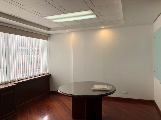 Oficina en  Arriendo en El chico, Bogotá - Miniatura 2