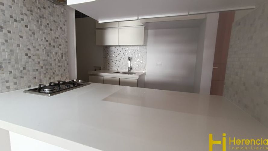 Apartaestudio en  Arriendo en Altos del poblado, Medellín - Miniatura 6