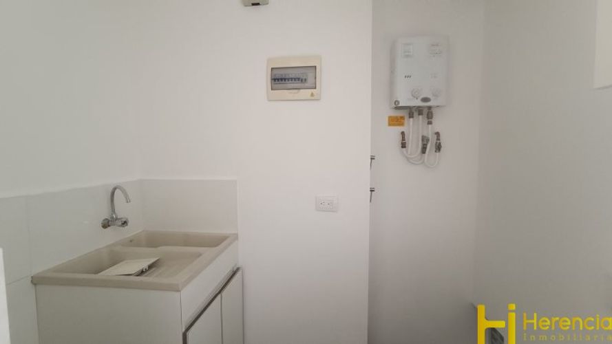 Apartaestudio en  Arriendo en Altos del poblado, Medellín - Miniatura 9