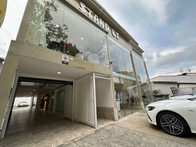 Edificio en  Arriendo en Ciudad jardin, Cali - Imagen 1