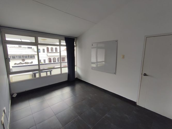 Oficina en  Arriendo en Los profesionales, Armenia - Imagen 1