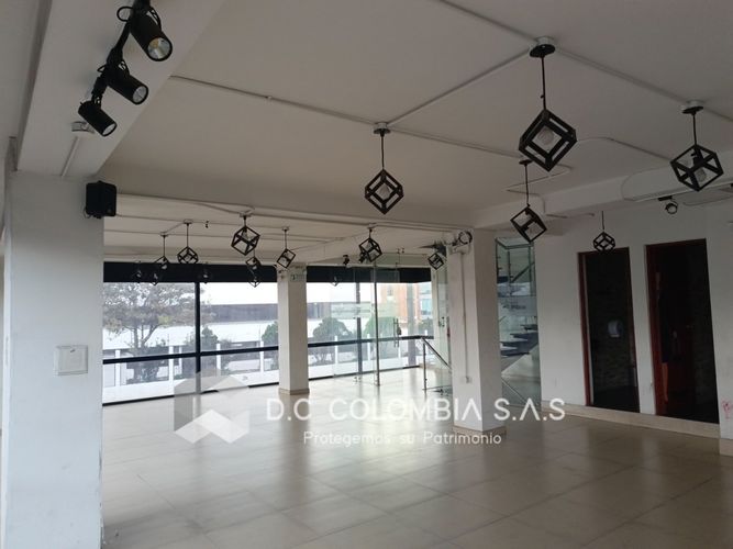Edificio en  Arriendo en Fontibon, Bogotá - Miniatura 10