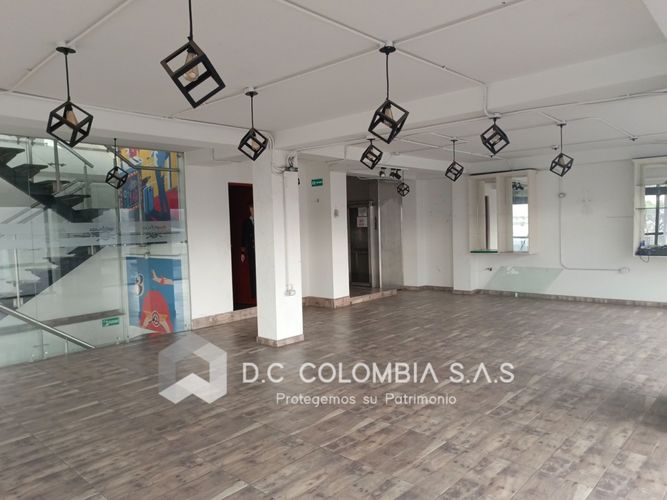 Edificio en  Arriendo en Fontibon, Bogotá - Miniatura 14